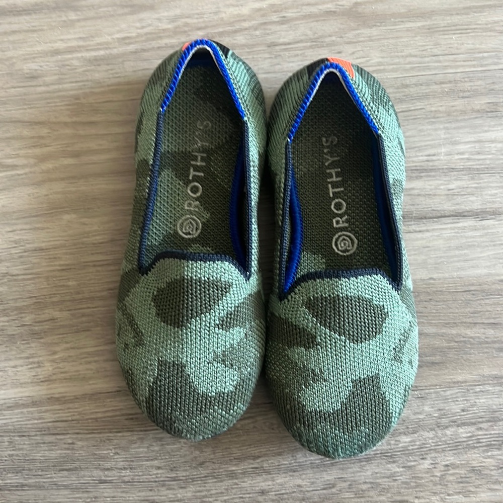 The Kids Loafer - Camo Rothy’s - Little Kid size 10